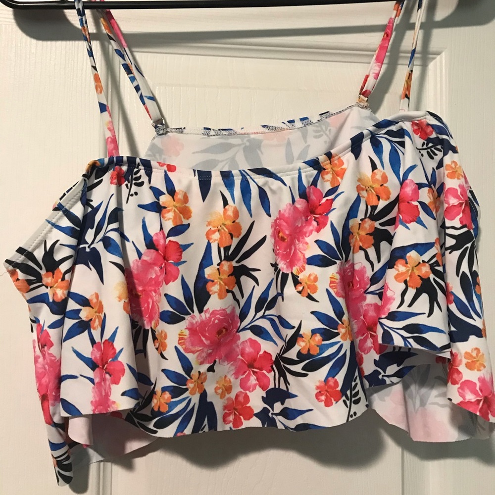 Shein floral bathing suit set, never worn!